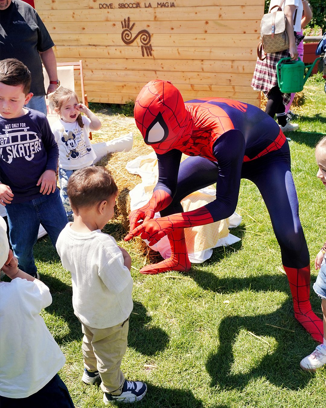 Spiderman con bambino